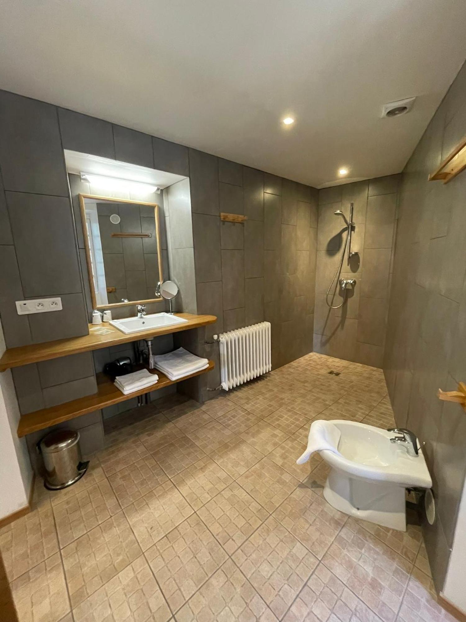 Hotel Vidal Céret Kültér fotó